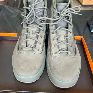 Timberland Men's Army Green Boots Brand New!!!